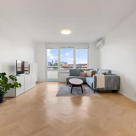 Luxury In Old Town *