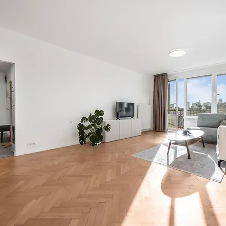 Luxury In Old Town דירה *