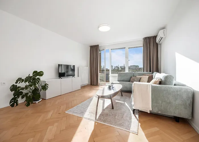 Luxury In Old Town Bratysława